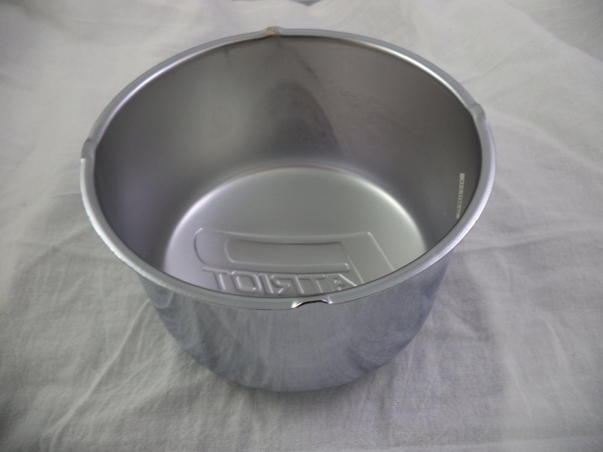 AMERICAN EAGLE PATRIOT ALLOYS WHEEL RIM SHORT 3188 CENTER CAP 3.5" TALL 5.125" BORE 8 LUG (1 CAP)