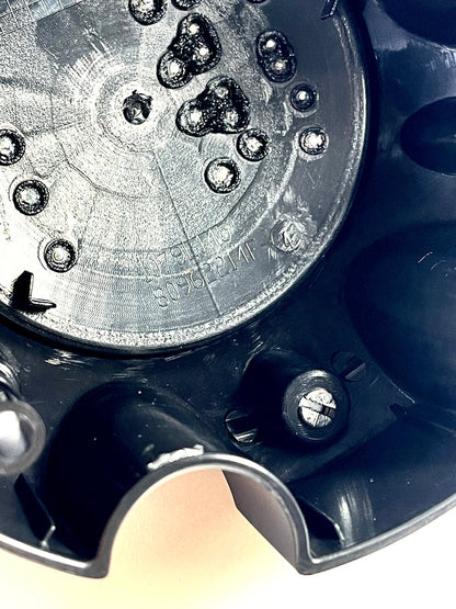 XD 1079L145 center cap with mounting screws and tool